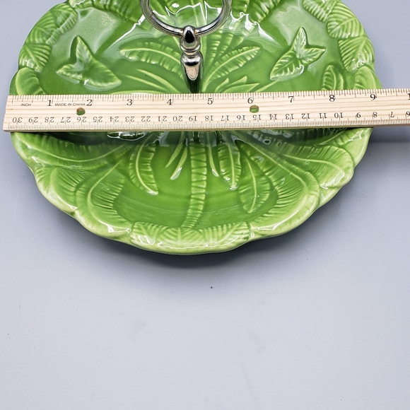 Vintage California pottery green leaf Tidbit tray - Picture 3 of 4
